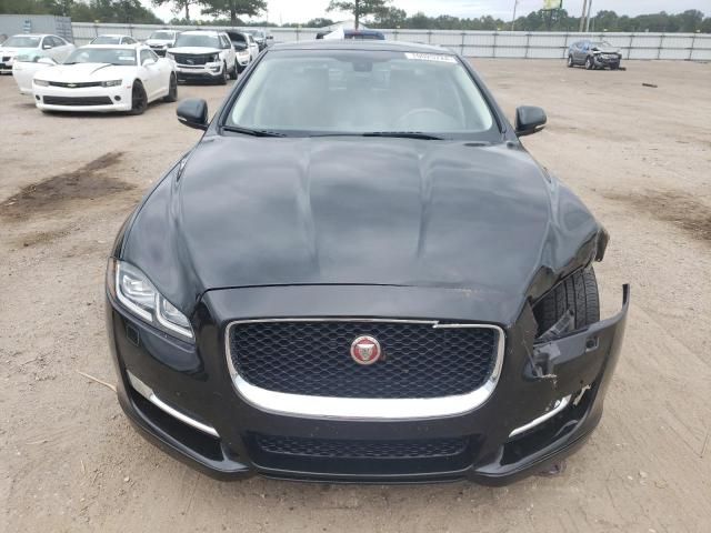 2017 Jaguar XJ