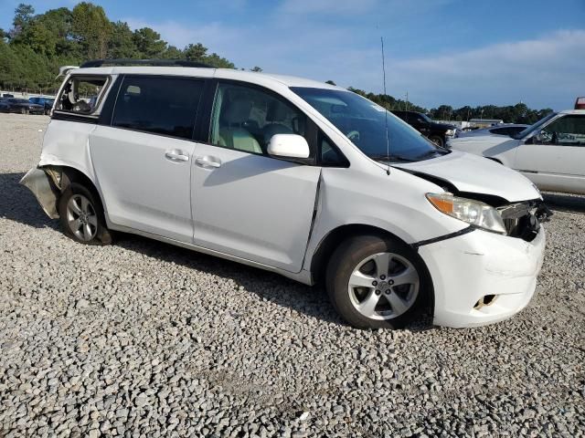 2012 Toyota Sienna LE