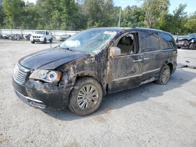 2012 Chrysler Town & Country Limited