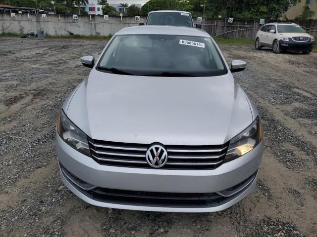 2015 Volkswagen Passat S