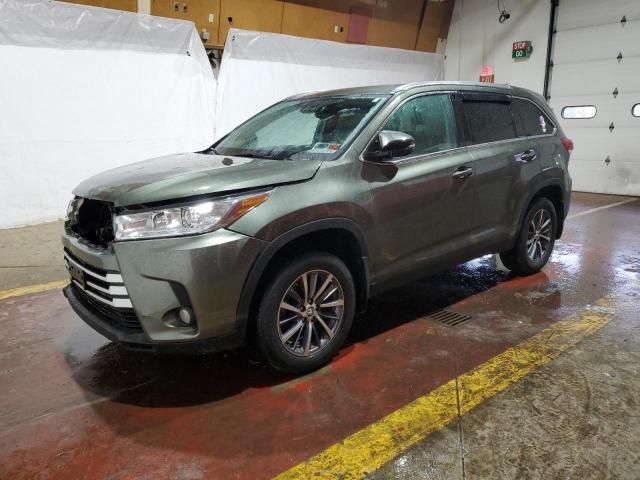 2019 Toyota Highlander SE