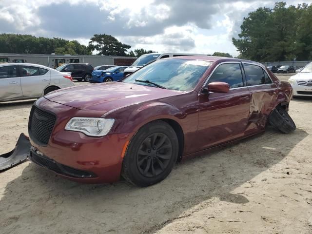 2016 Chrysler 300 Limited