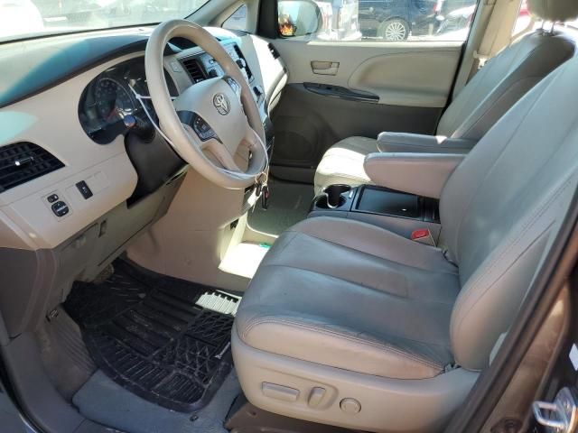 2011 Toyota Sienna LE