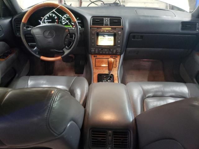 2000 Lexus LS 400