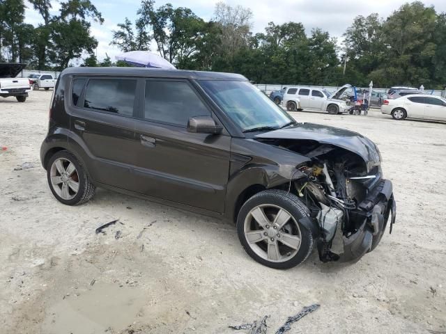 2010 KIA Soul +