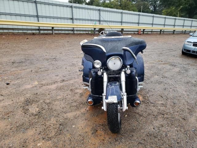 2013 Harley-Davidson Flhtcutg TRI Glide Ultra Classic