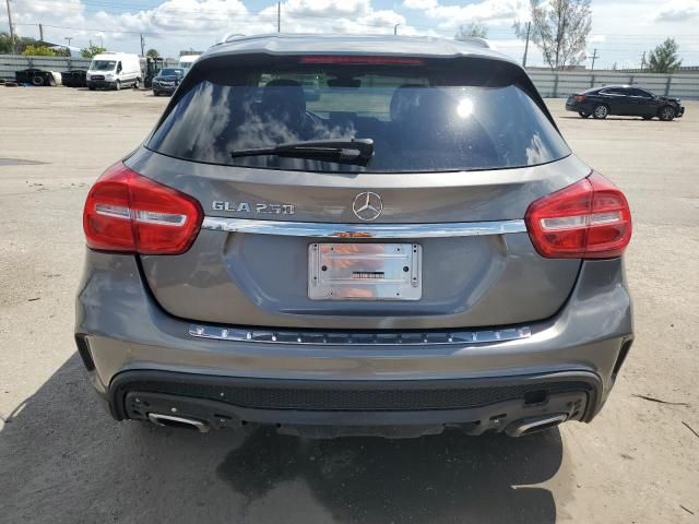 2015 Mercedes-Benz GLA 250