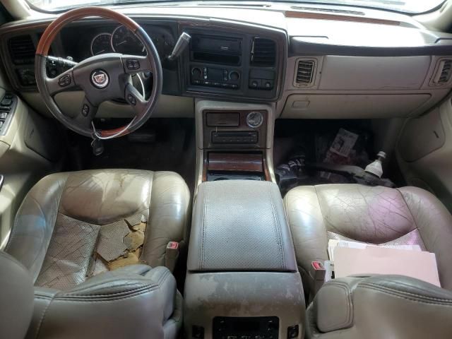 2004 Cadillac Escalade Luxury