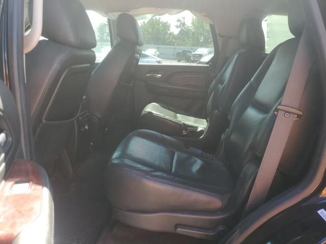 2011 Cadillac Escalade Luxury