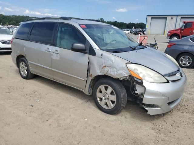 2006 Toyota Sienna CE