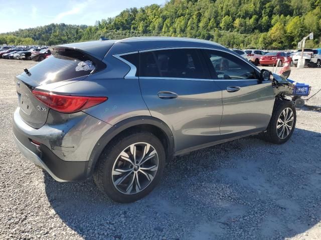 2017 Infiniti QX30 Base