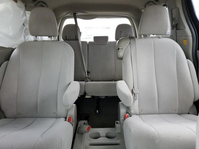 2012 Toyota Sienna LE