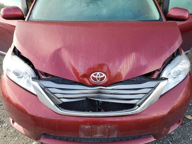 2012 Toyota Sienna XLE