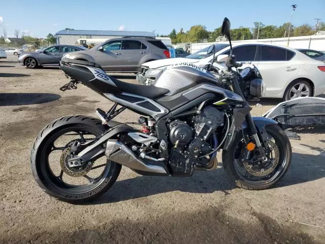 2024 Triumph Street Triple 765 R