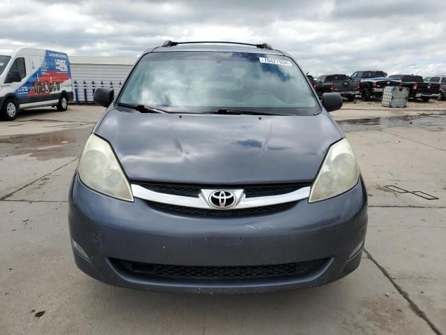 2006 Toyota Sienna XLE