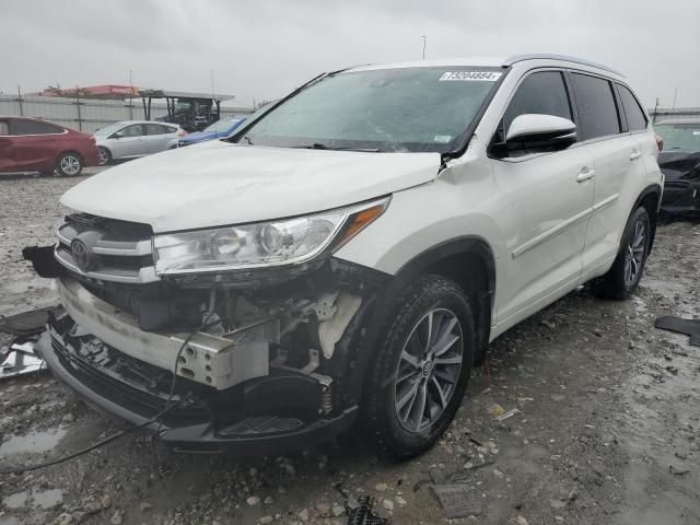 2018 Toyota Highlander SE