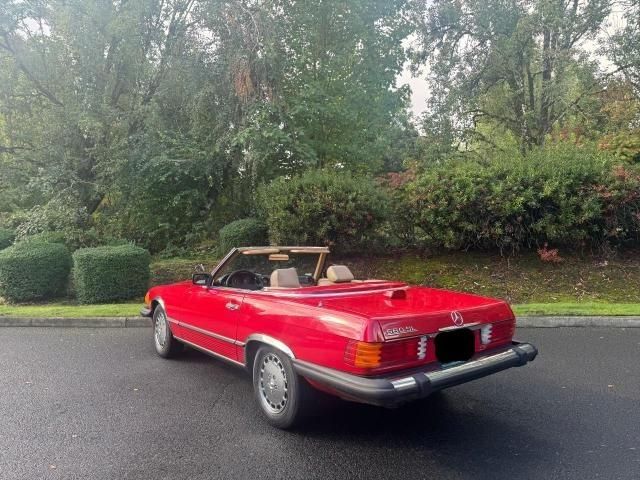 1987 Mercedes-Benz 560 SL