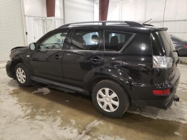 2013 Mitsubishi Outlander ES