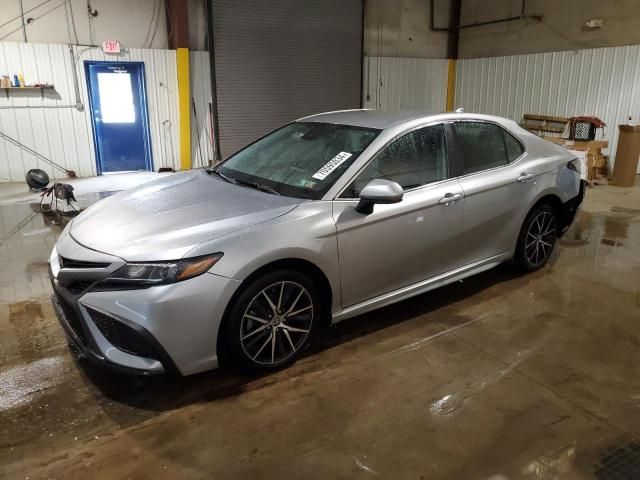 2021 Toyota Camry SE