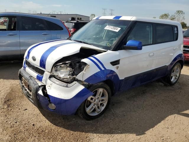 2010 KIA Soul +