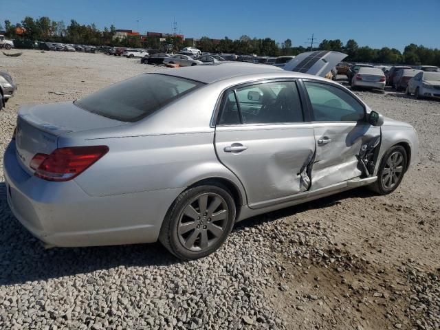 2005 Toyota Avalon XL