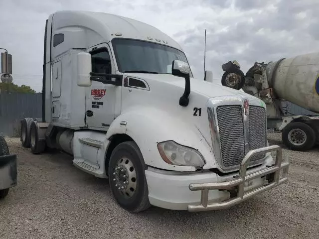 2015 Kenworth Construction T680