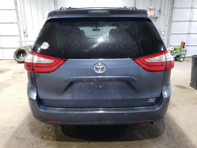 2017 Toyota Sienna XLE