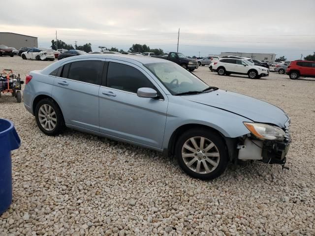 2013 Chrysler 200 Touring