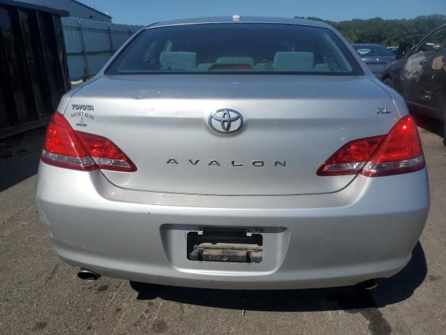 2010 Toyota Avalon XL