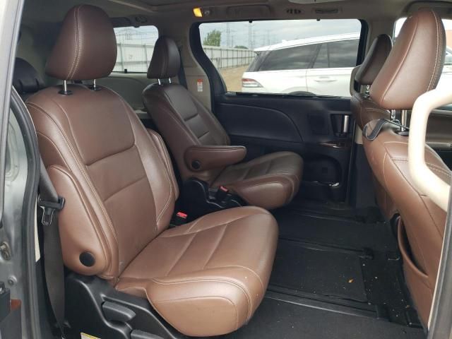 2017 Toyota Sienna XLE