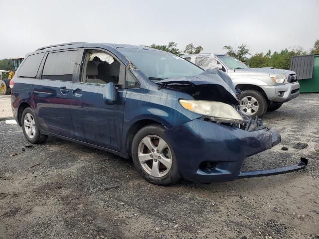 2011 Toyota Sienna LE