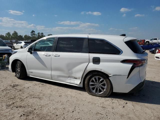 2021 Toyota Sienna LE