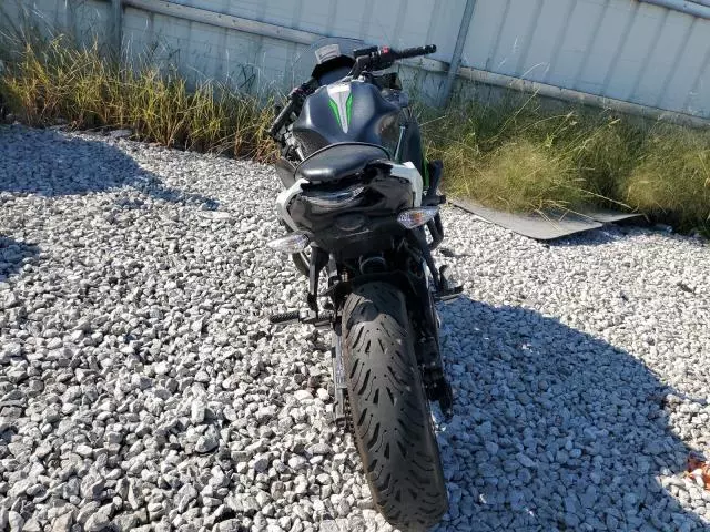 2022 Kawasaki EX650 N