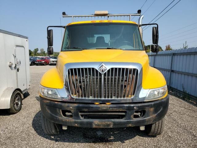 2005 International 4000 4200