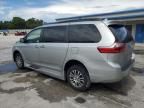 2020 Toyota Sienna XLE