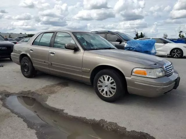 2003 Ford Crown Victoria LX