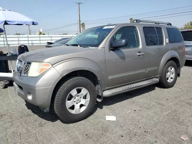 2006 Nissan Pathfinder LE