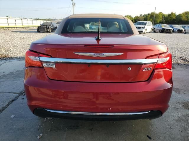 2013 Chrysler 200 Touring