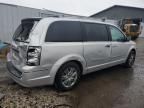 2010 Chrysler Town & Country Limited