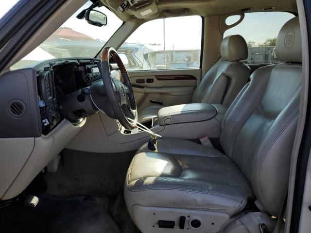 2004 Cadillac Escalade Luxury