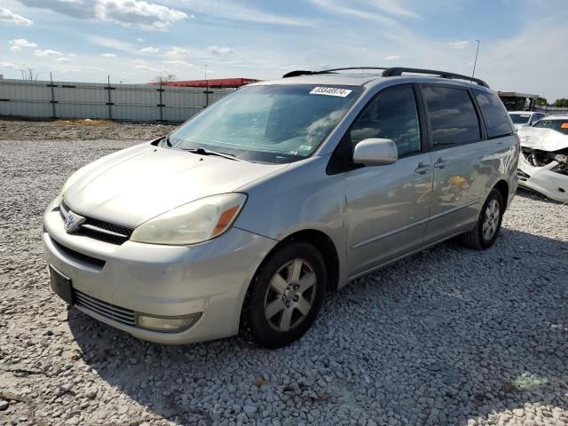 2004 Toyota Sienna XLE