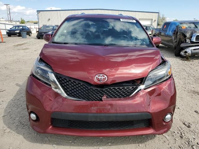 2016 Toyota Sienna SE