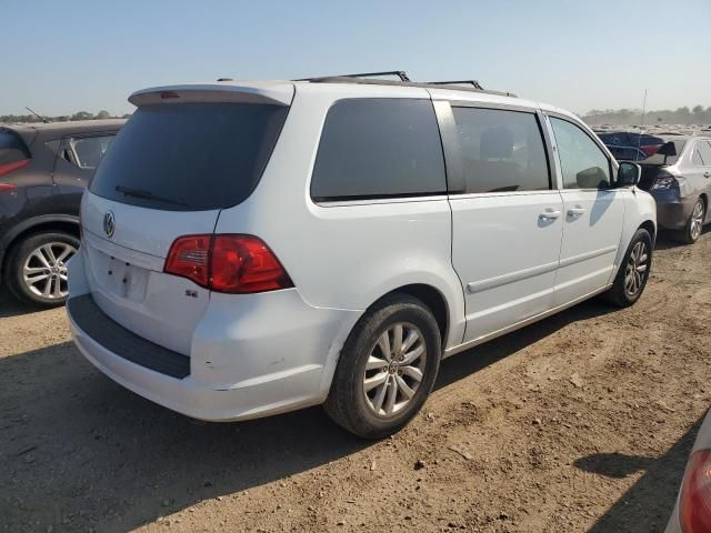 2014 Volkswagen Routan SE