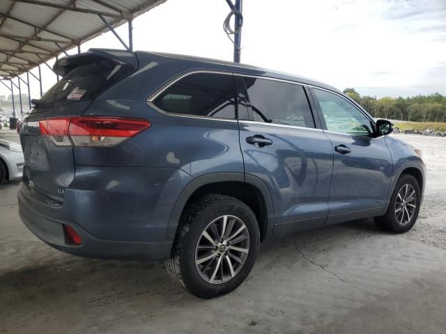 2019 Toyota Highlander SE