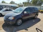 2014 Chrysler Town & Country Touring L