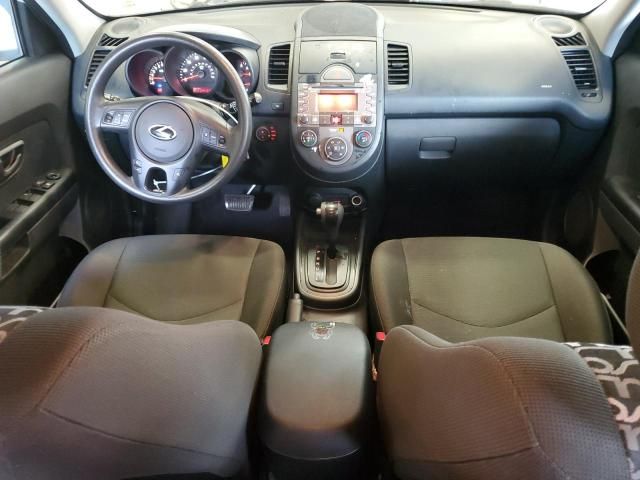 2010 KIA Soul +