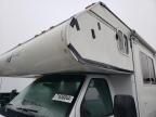 2000 Shasta 2000 Ford Econoline E350 Super Duty Cutaway Van