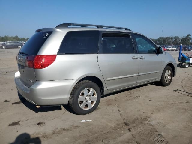 2009 Toyota Sienna CE