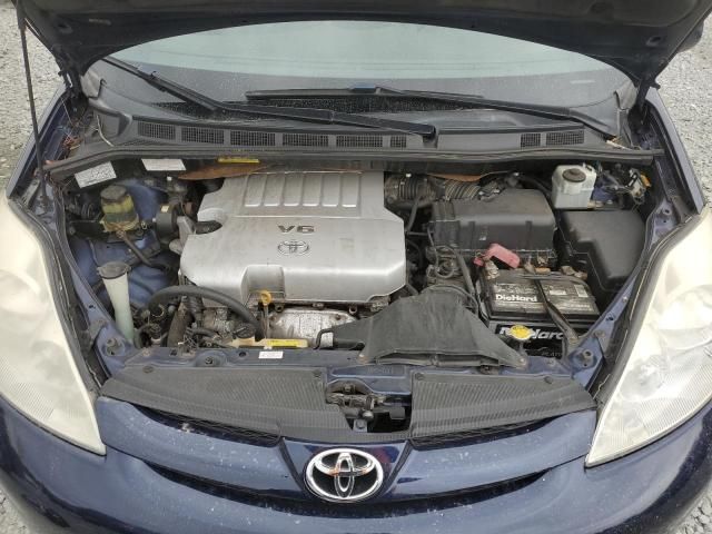 2007 Toyota Sienna XLE