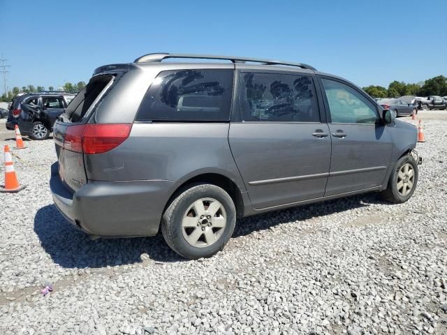 2004 Toyota Sienna XLE